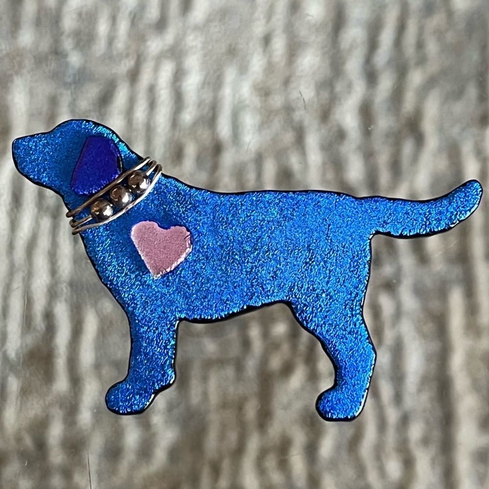 Vintage Labrador Retriever Blue Brooch or Hat Pin